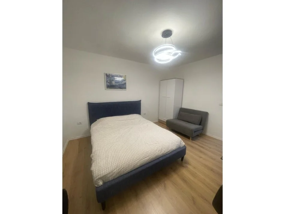 Tirane, jepet me qera garsonier 1+1 Kati 1, 35 m² 450 € (21 dhjetori)