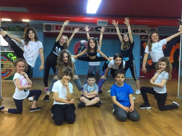 Tirane, ofroj kercim - dance Kurse kercimi per femije 3-12 vjec dhe me siper