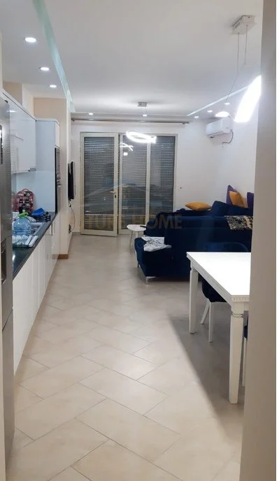 Shitet, Apartament 4+2, Astir, Tiranë