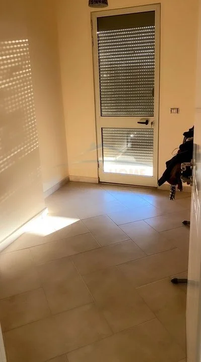 Shitet, Apartament 4+2, Astir, Tiranë