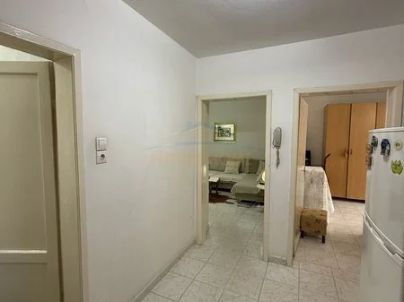 Tirane, jepet me qera apartament 3+1+Ballkon Kati 2, 91 m² 550 € (Qera, Apartament 3+1, Xhamllik, Tiranë. AREA50915)