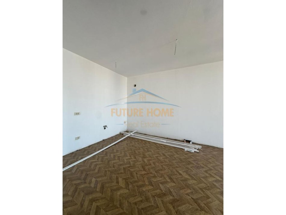 Tirane, shitet apartament 1+1 Kati 11, 75 m² 165.000 € (Mine Peza)