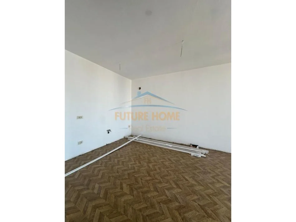 Tirane, shitet apartament 1+1+Ballkon Kati 11, 75 m² 165.000 € (Mine Peza)