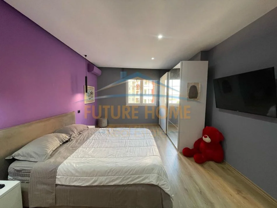 Tirane, jepet me qera apartament 2+1+Ballkon Kati 7, 103 m² 650 € (Astir)