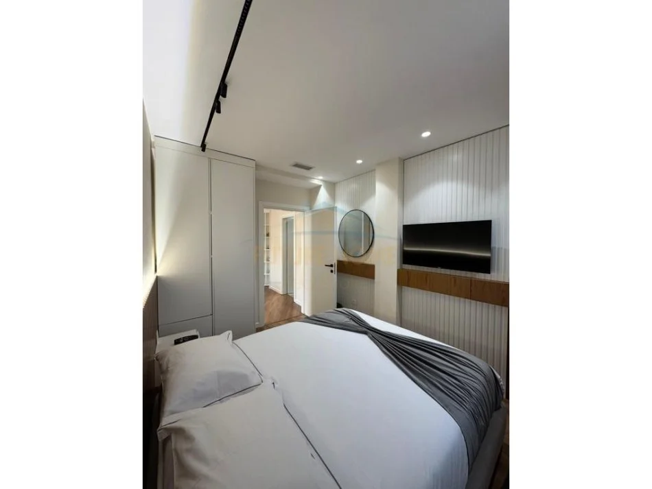 Tirane, shes apartament 2+1+Ballkon Kati 4, 70 m² 280.000 € (KOPSHTI ZOOLOGJIK)