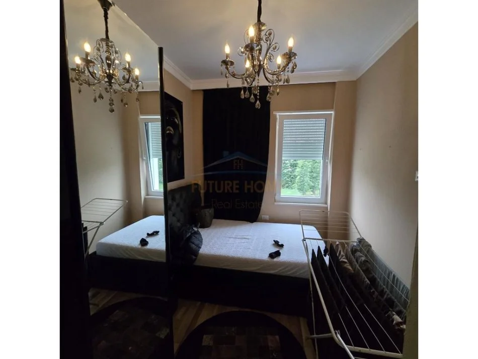 Tirane, shitet apartament 2+1+Aneks+Ballkon Kati 1, 93 m² 330.000 € (TEG)