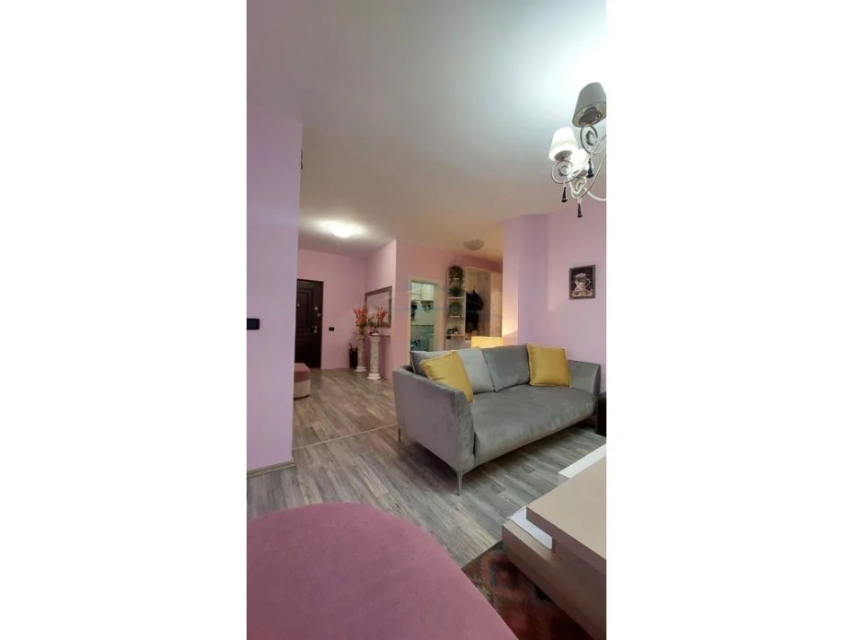 Durres, shitet apartament 2+1+Aneks+Ballkon Kati 4, 142 m² 283.500 € (Vollga, Durres)