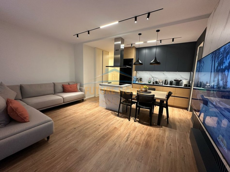 Tirane, shitet apartament 2+1+Aneks+Ballkon Kati 4, 114 m² 380.000 € (Deliorgji)