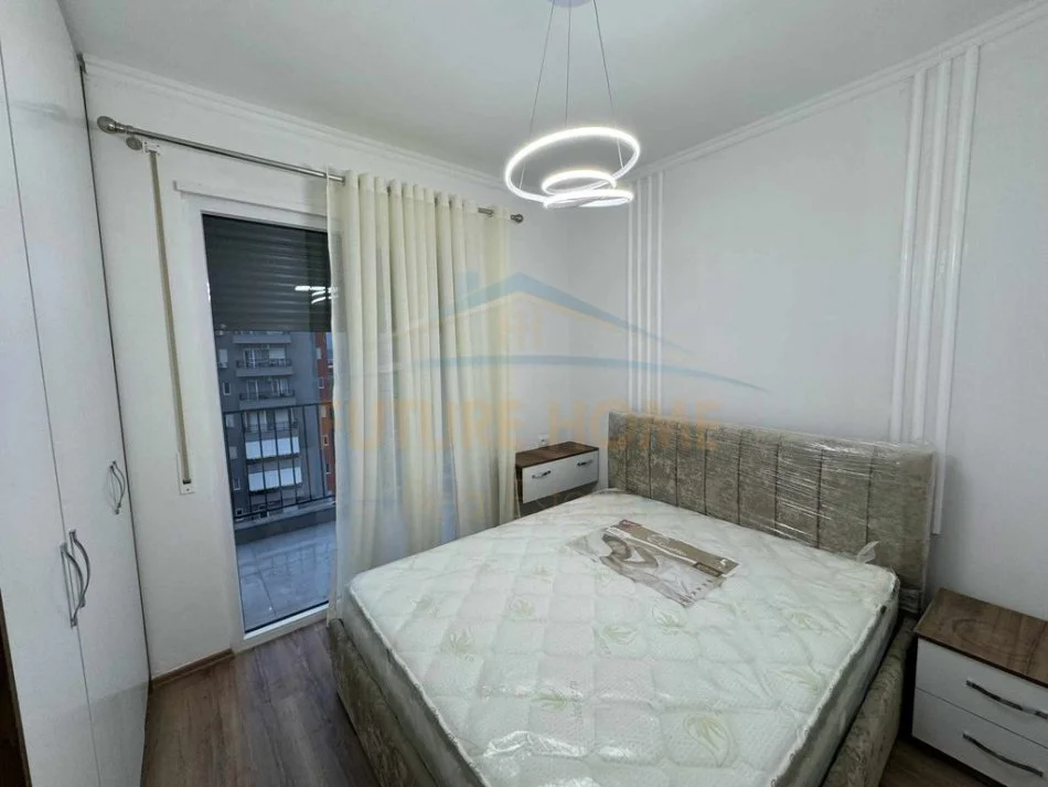 Tirane, shitet apartament 1+1+Ballkon Kati 8, 55 m² 100.000 € (Astir)