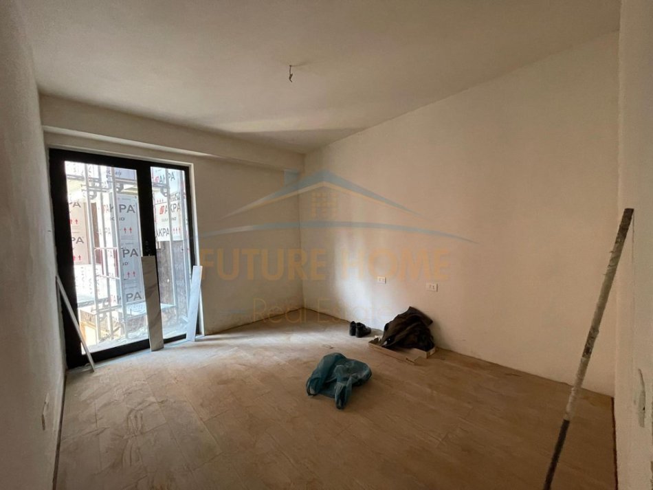 Tirane, shitet apartament 2+1 Kati 1, 97 m² 118.000 € (unaza e re)