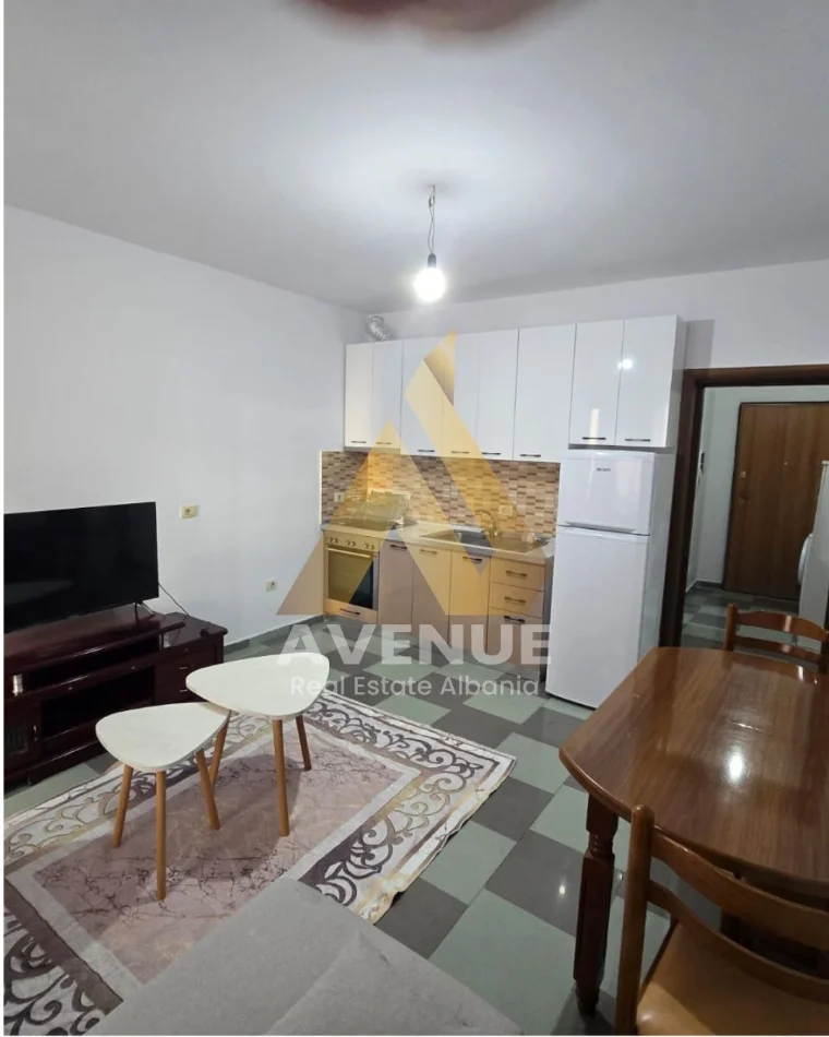 Tirane, jepet me qera apartament 1+1+Ballkon Kati 2, 65 m² 470 € (Rruga e Elbasanit)