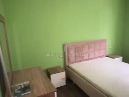 Tirane, shitet apartament 1+1 Kati 1, 74 m² 100.000 € (Fresk)