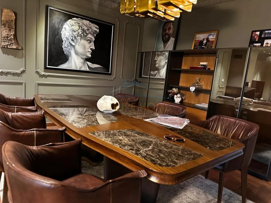 Tirane, shitet apartament 3+1 , 400 m² 1.050.000 € (Secret Garden)