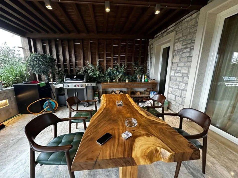 Tirane, shitet apartament 3+1 Kati 1, 400 m² (TEG ,Secret Garden Residence)