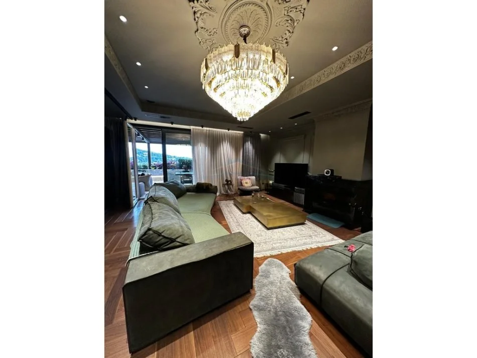 Tirane, shitet apartament 3+1 Kati 1, 400 m² (TEG ,Secret Garden Residence)