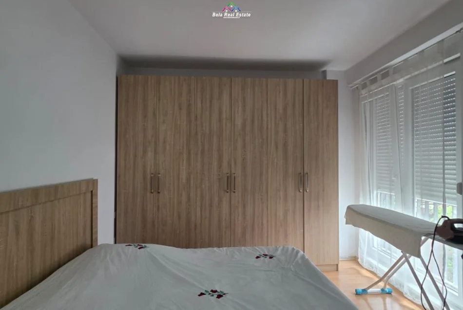 Tirane, jepet me qera apartament 2+1 Kati 1, 74 m² 600 € (rruga pjeter budi)
