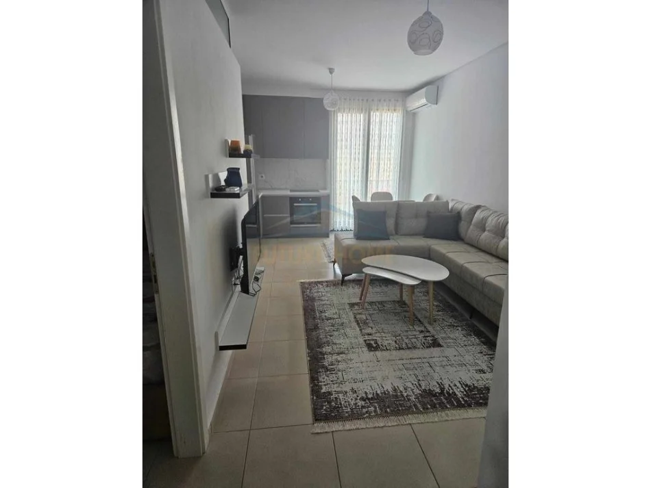 Tirane, jap me qera apartament 2+1 Kati 6, 75 m² 530 € (Rruga e kavajes)