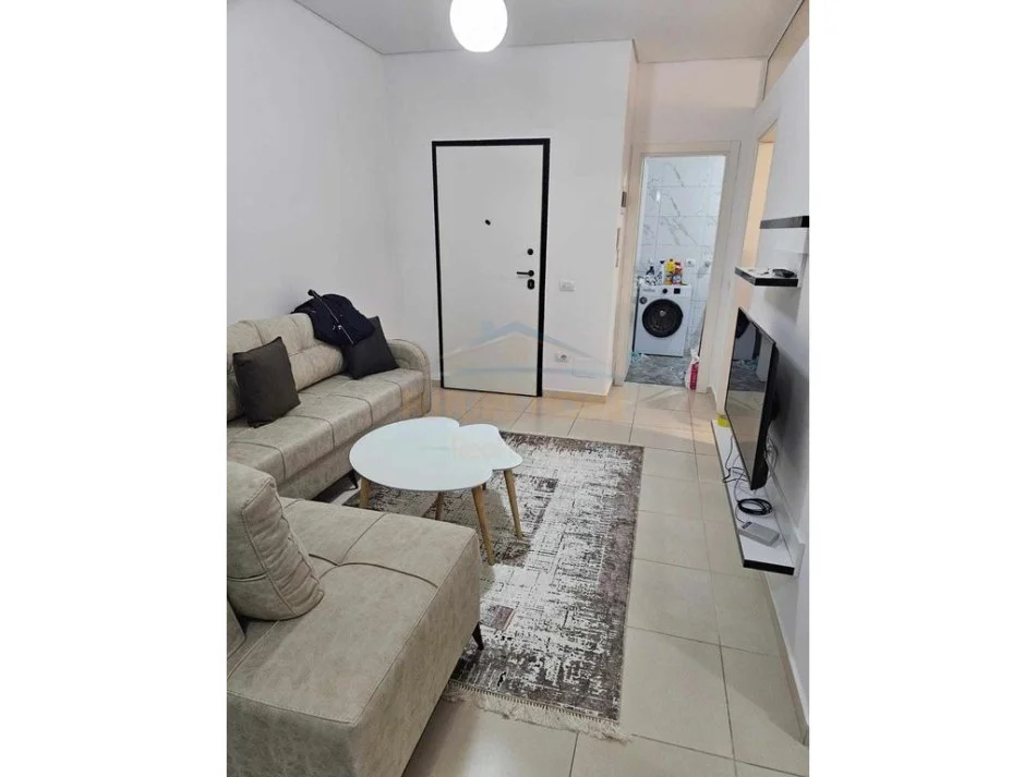 Tirane, jap me qera apartament 2+1 Kati 6, 75 m² 530 € (Rruga e kavajes)