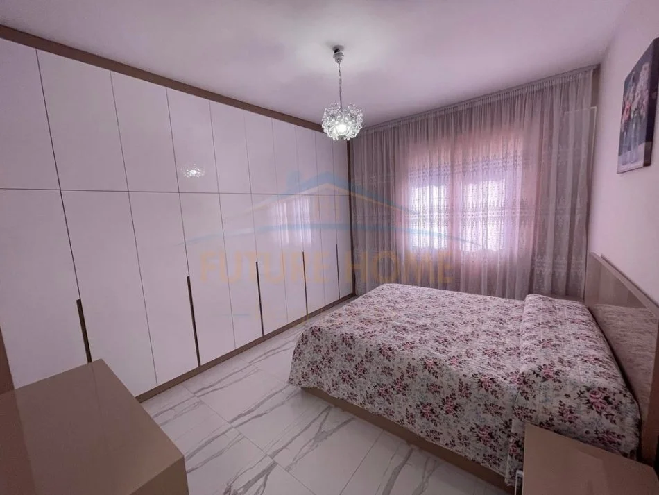 jepet me qera apartament 2+1 Kati 6, 98 m² 850 € (Fusha e Aviacionit)