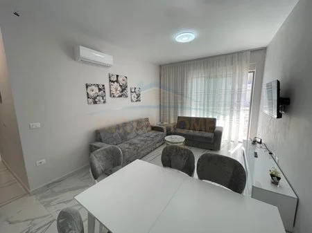 Tirane, jepet me qera apartament 2+1 Kati 6, 98 m² 850 € (FUSHA E AVIACIONIT)