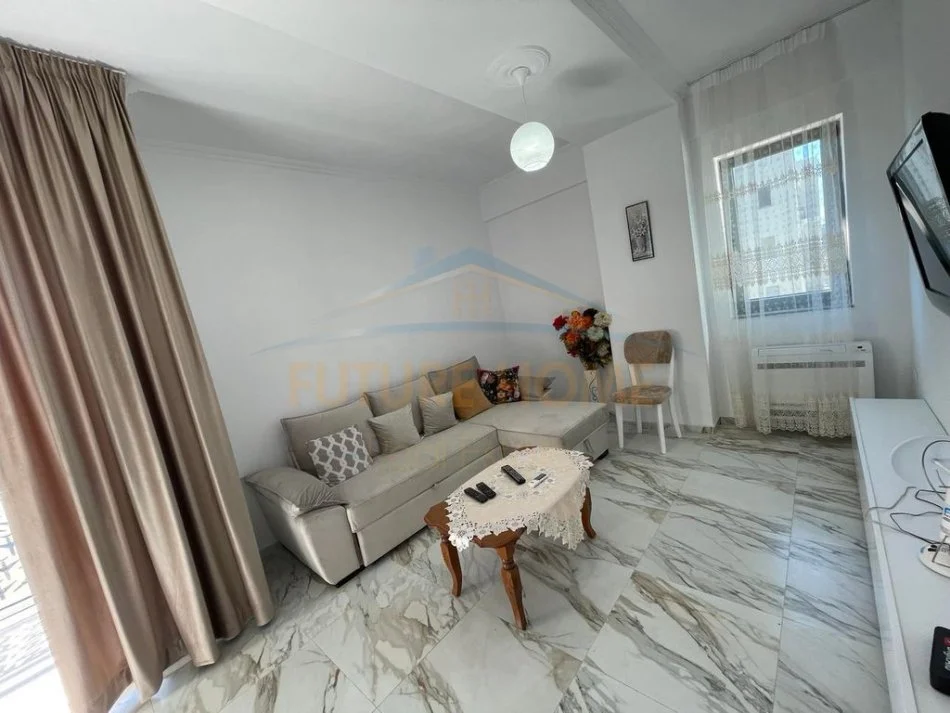 Tirane, jepet me qera apartament 2+1 Kati 6, 101 m² 850 € (Fusha e Aviacionit)