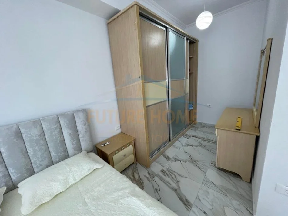 Tirane, jepet me qera apartament 2+1 Kati 6, 101 m² 850 € (Fusha e Aviacionit)