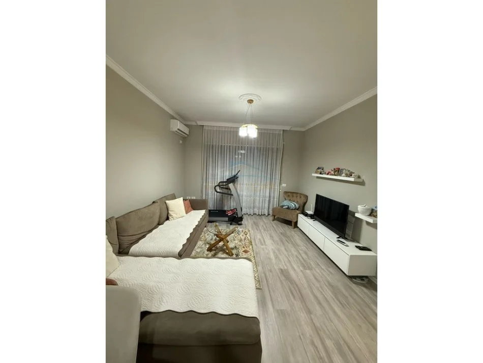Tirane, shitet apartament 1+1+Aneks+Ballkon Kati 7, 71 m² 140.000 € (Astir)