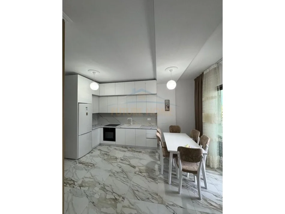 Tirane, shitet apartament 2+1+Aneks+Ballkon Kati 6, 102 m² 205.000 € (Fusha e Aviacionit)