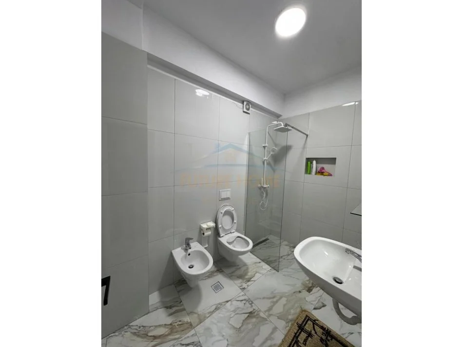 Tirane,FUSHA AVIACIONIT shitet apartament 2+1+2 Kati 6, 102 m² 205.000 € (FUSHA E AVIACIONIT TIRANE)