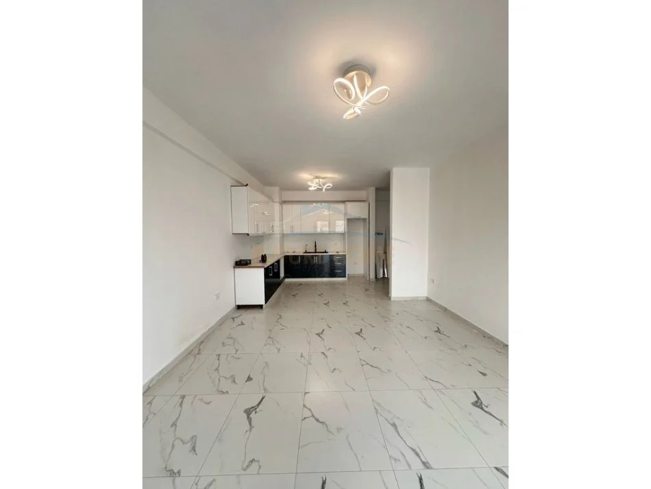 Tirane, shitet apartament 1+1 Kati 7, 68 m² 120.000 € 