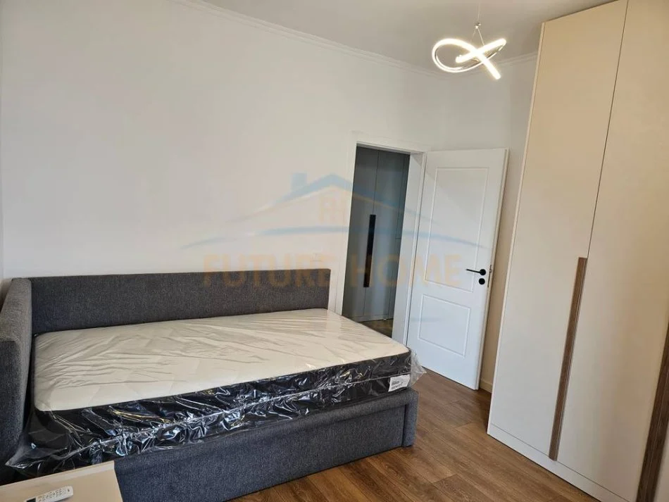 Tirane, jepet me qera apartament 2+1 Kati 4, 90 m² 750 € (Rruga e Dibres)