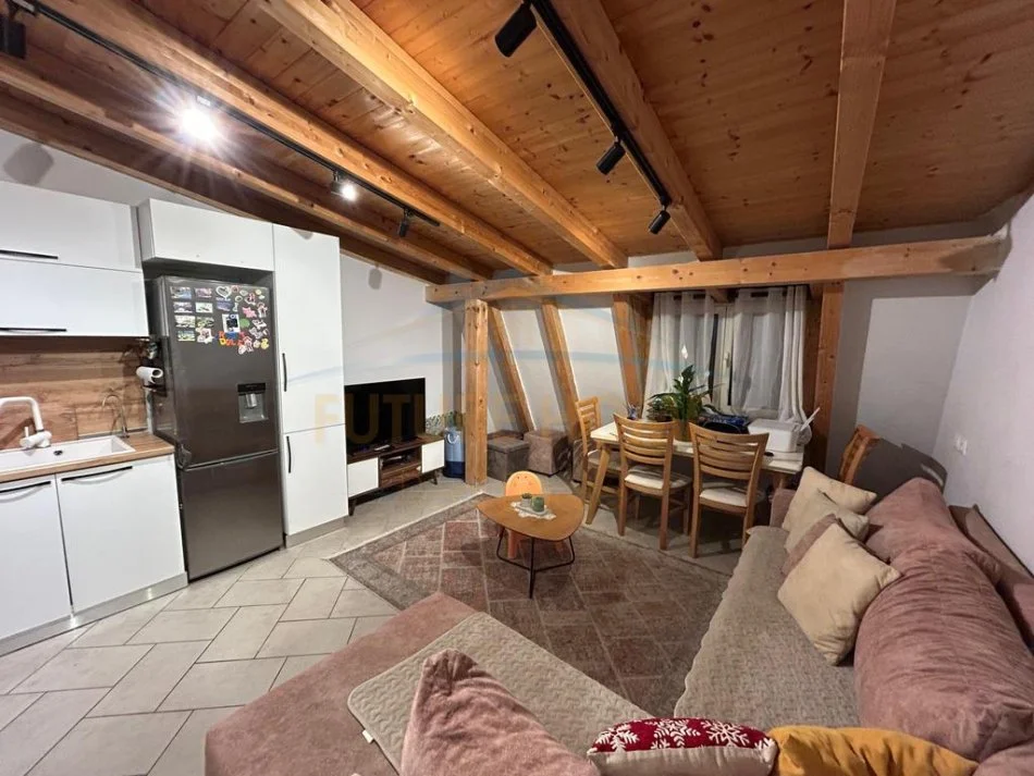 Vollga, Shitet apartament 2+1 Kati 6, 88 m² 140.000 € (Vollga, Durres)