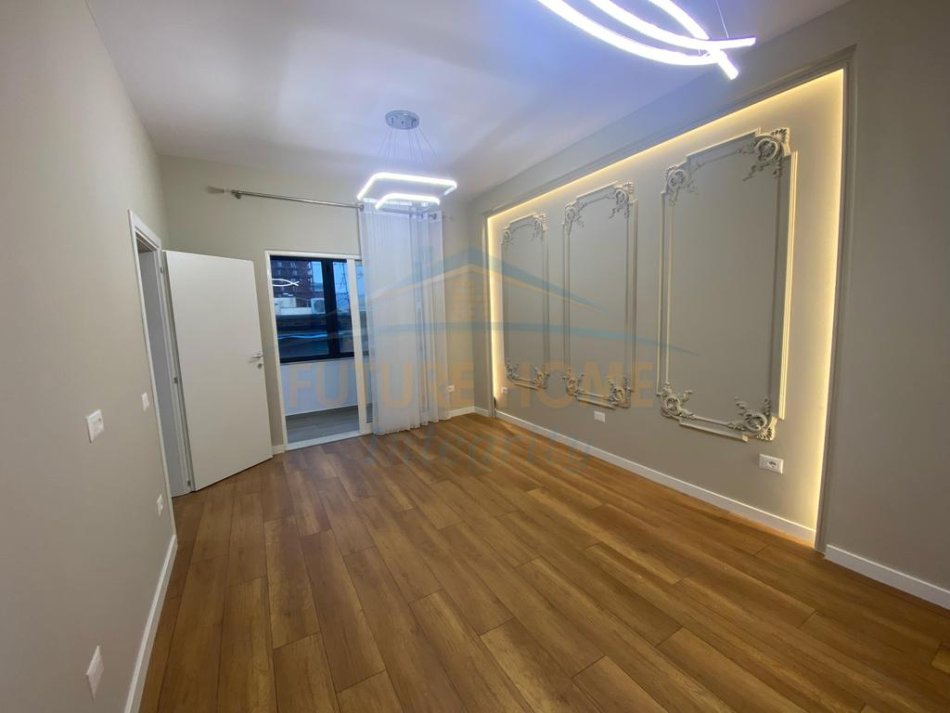 Tirane, shitet apartament 1+1+Ballkon Kati 5, 61 m² 135.000 € (21 Dhjetori)