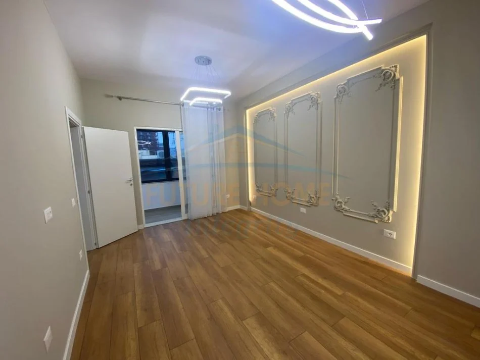 Tirane, shitet apartament 1+1 Kati 5, 61 m² 135.000 € (21 Dhjetori)