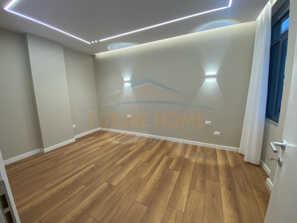 Tirane, shitet apartament 1+1+Ballkon Kati 5, 61 m² 135.000 € (21 Dhjetori)