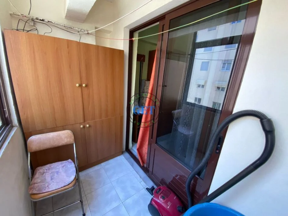 Durres, jepet me qera apartament 2+1 Kati 3, 80 m² 400 € (Qender , Durres)