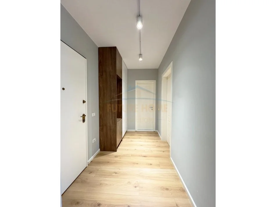 Tirane, shitet apartament 1+1+Ballkon Kati 3, 62 m² 150.000 € (Kompleksi Simacom)