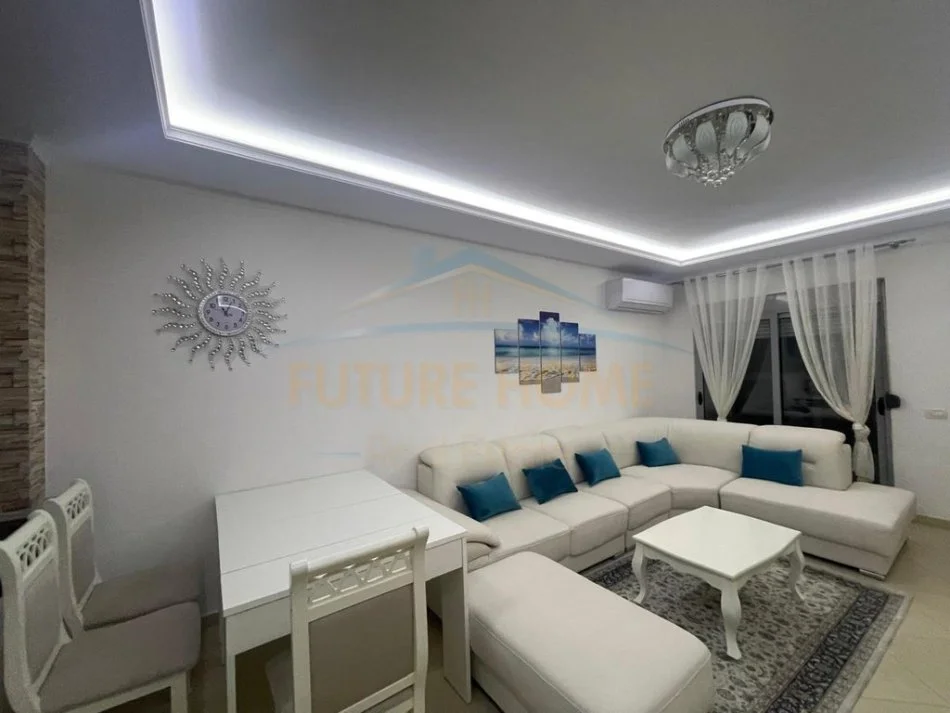 Durres, shitet apartament 2+1 Kati 10, 100 m² 110.000 € (Stacioni i Trenit, Durres)