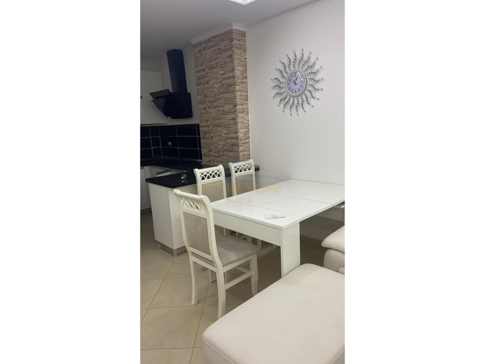 Durres, shitet apartament 2+1 Kati 10, 100 m² 110.000 € (Stacioni i Trenit, Durres)