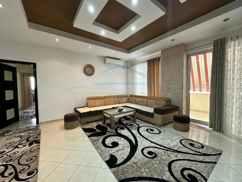 Tirane, shitet apartament 2+1 Kati 2, 142 m² 120.000 € (Kamez)