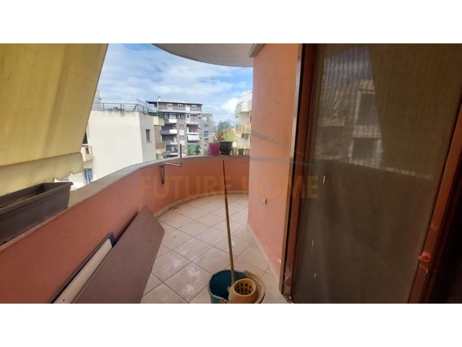 Durres, shitet apartament 2+1+Ballkon Kati 3, 92 m² 80.000 € (durres golem)