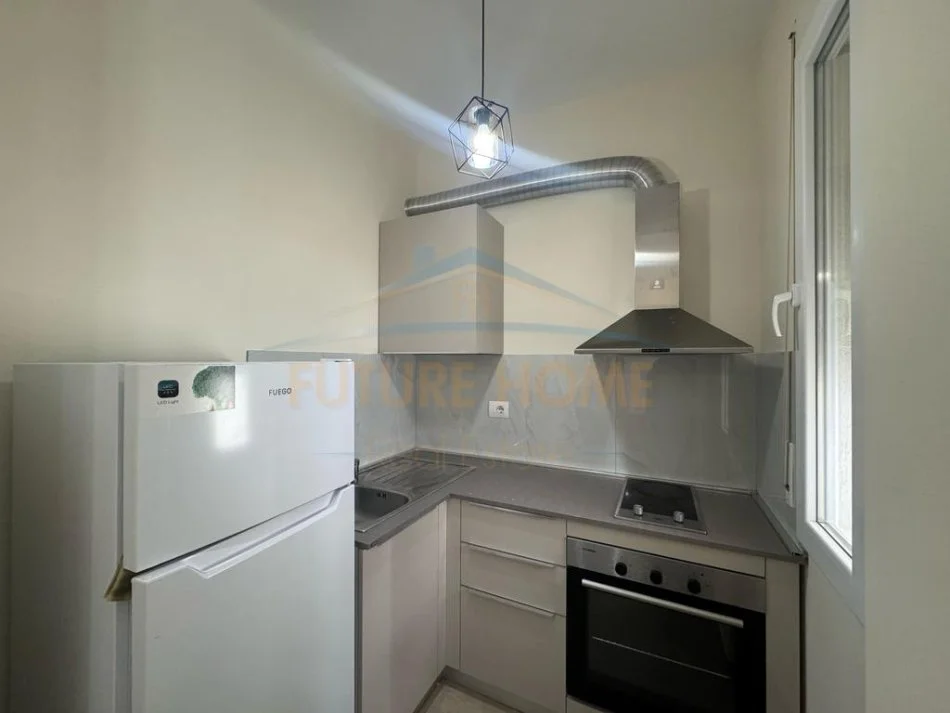 Durres, shitet apartament 1+1 Kati 3, 82 m² 80.000 € (GJIRI I LALEZIT)