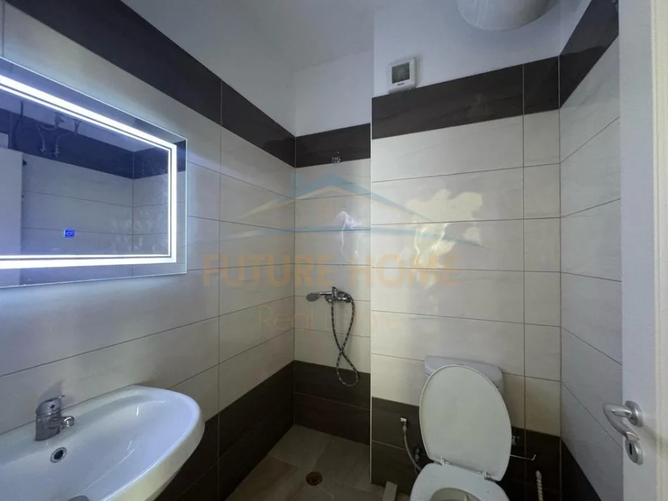 Durres, shitet apartament 1+1 Kati 3, 82 m² 80.000 € (GJIRI I LALEZIT)