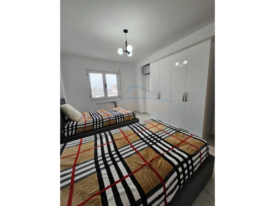 Durres, jepet me qera apartament 2+1+Ballkon , 113 m² 550 € (sotir noka)