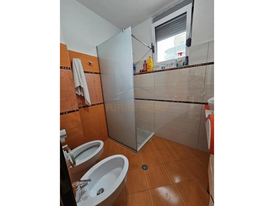 Durres, jepet me qera apartament 2+1+Ballkon , 113 m² 550 € (sotir noka)