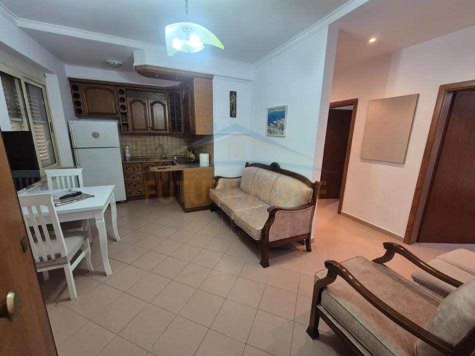 Durres, jepet me qera apartament 2+1+Aneks Kati 2, 82 m² 450 € (Ura e Dajlanit, Durres)