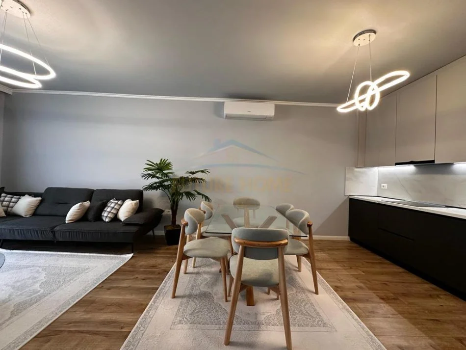 Tirane, jepet me qera apartament 2+1 Kati 3, 117 m² 1.500 € (Liqeni i Thate)