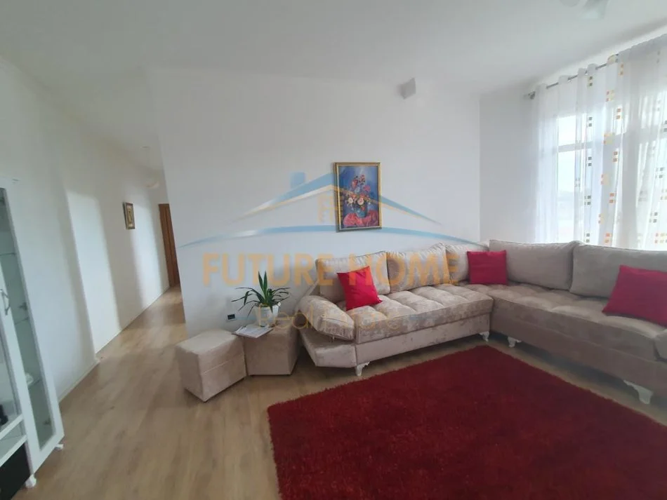Tirane, shitet apartament Kati 5, 97 m² 125.000 € (Yzberisht)