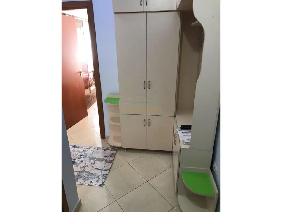 Tirane, jepet me qera apartament 1+1 Kati 5, 63 m² 450 € (Kompleks Vizion)