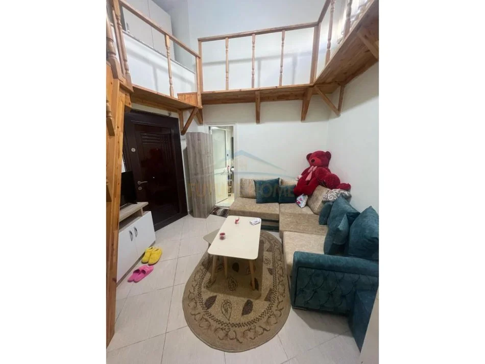 Tirane, jepet me qera apartament duplex 1+1 Kati 0, 37 m² 320 € (Duplex)